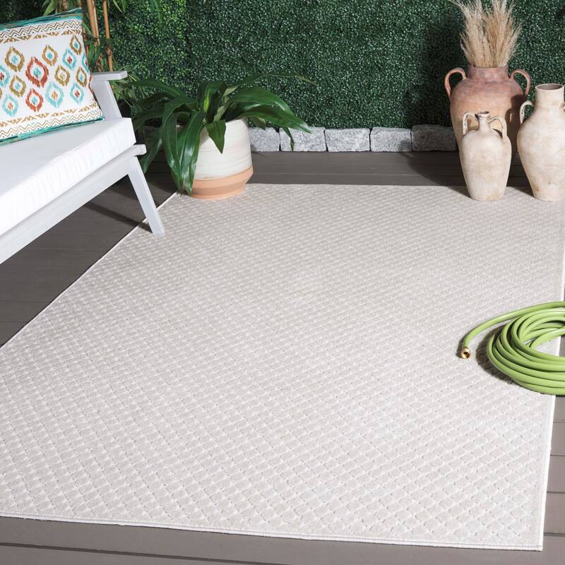 SAFAVIEH Stella Heideline Modern & Contemporary Rug - 5'2" x 7'6" - Ivory