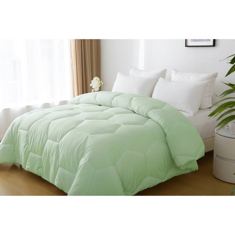 Better Style Home Oversized Microfiber Honeycomb Comforter Insert