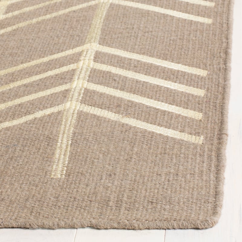 SAFAVIEH Handmade Flatweave Kilim Bertfriede Wool Rug
