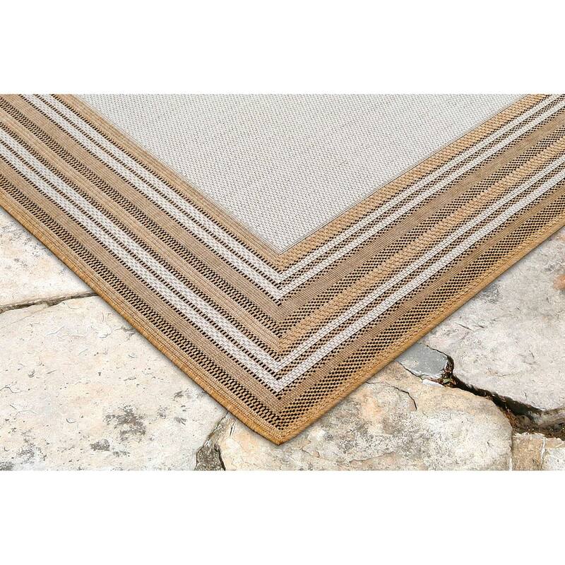 Liora Manne Carmel Multi Border Indoor/ Outdoor Area Rug