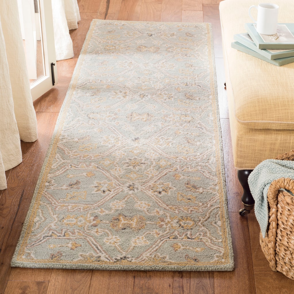 SAFAVIEH Handmade Blossom Eefke Modern Floral Wool Rug