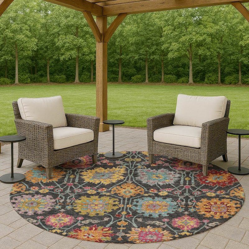 Machine Washable Indoor/ Outdoor Traditional Kashan Chantille Rug - Black - 8' x 8'