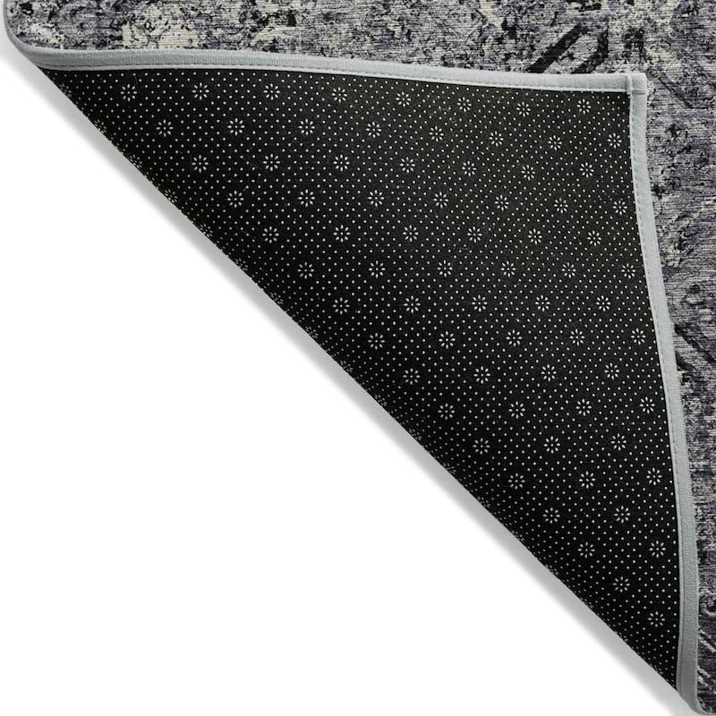 HomeRoots Geometric Transitional Rectangle Outdoor Rug