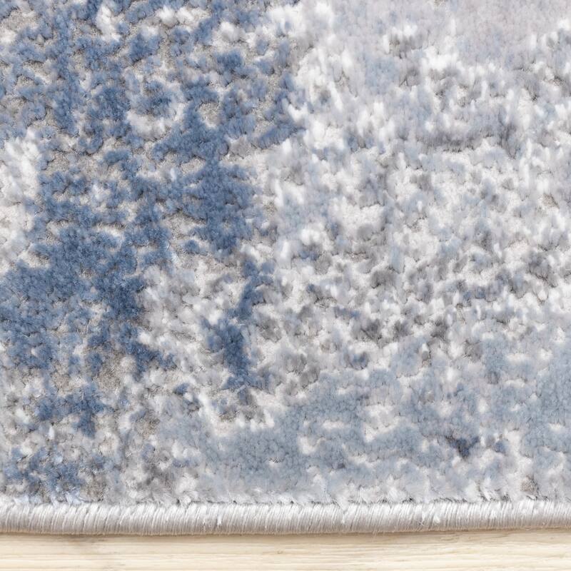Emmett Collection - Sleek Soft Low-Pile Grey White Distressed Area Rug