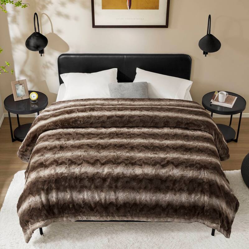 Madison Park Zuri Faux Fur Blanket