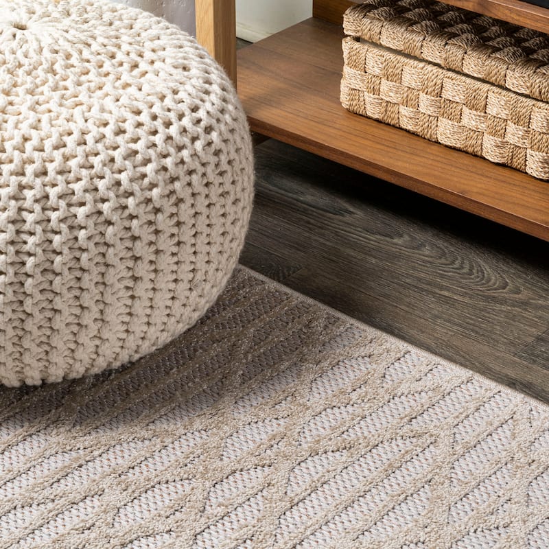 JONATHAN Y Jazz High-Low Pile Moroccan Diamond Modern Indoor/Outdoor Area Rug