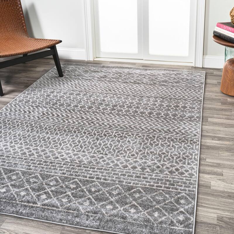 JONATHAN Y Athens Moroccan Vintage Geometric Rug Area Rug - 4 X 6 - Gray/Cream