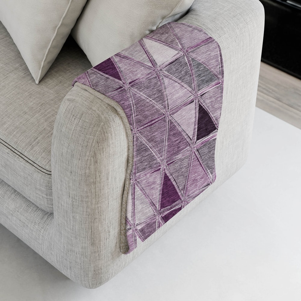 Premium Machine Washable Modern Diamonds Sherpa Throw Blanket