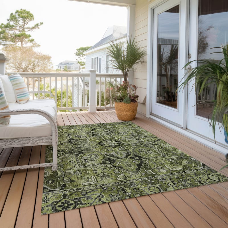 Machine Washable Indoor/ Outdoor Traditional Boho Chantille Rug