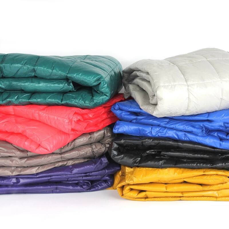 Travelwarm Nylon Indoor/ Outdoor Packable Throw with Travel Bag