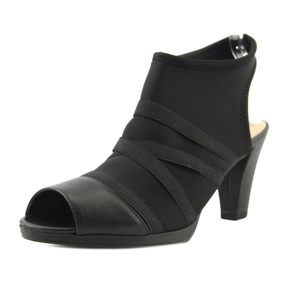 Bella Vita Lisbeth II Women N/S Open Toe Canvas Black Sandals