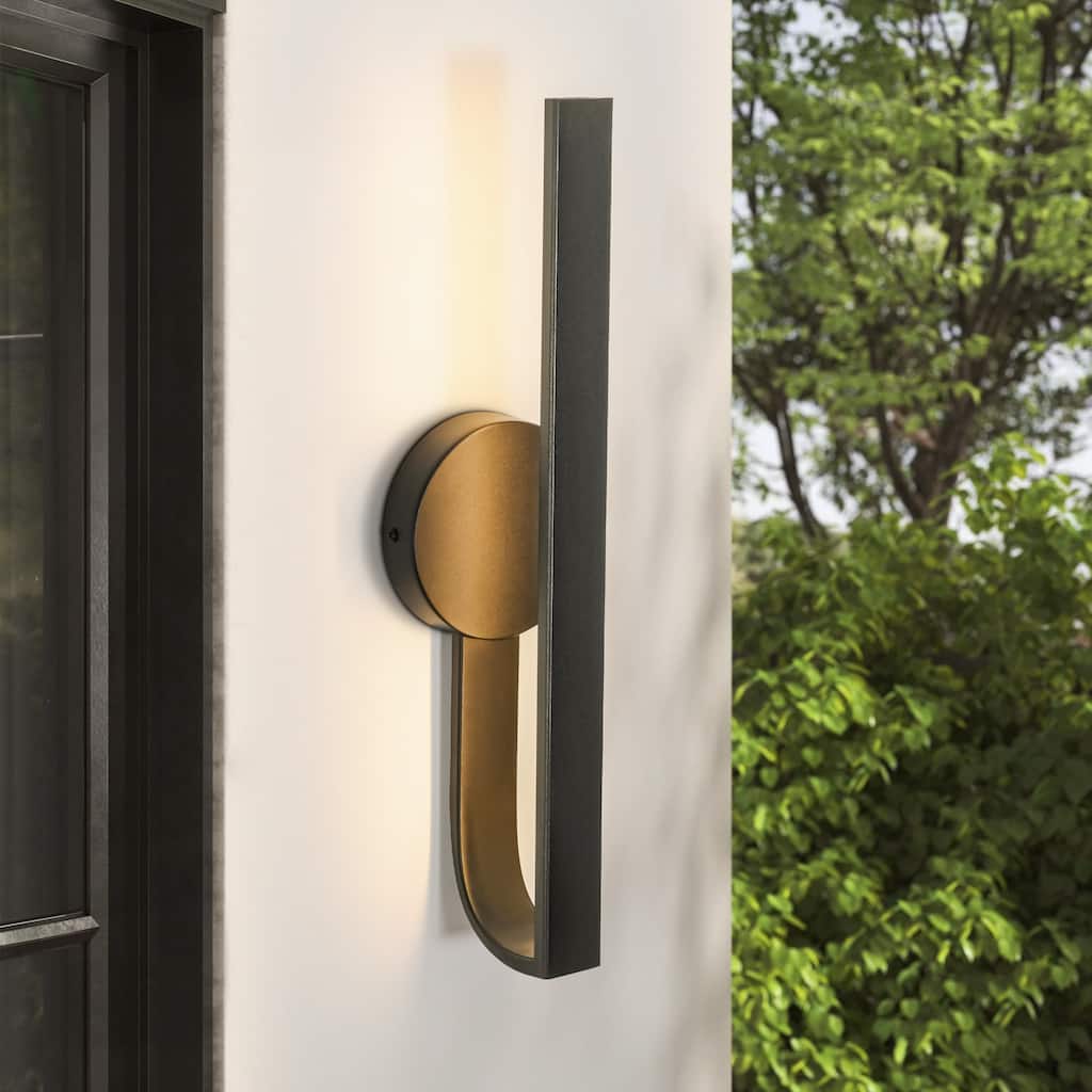 18.3" Modern Black Outdoor Wall Light - 8W 3000K Warm Light, IP54 Waterproof Linear Fixture for Patio & Porch