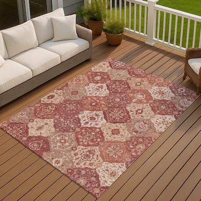 Machine Washable Indoor/ Outdoor Traditional Panel Chantille Rug