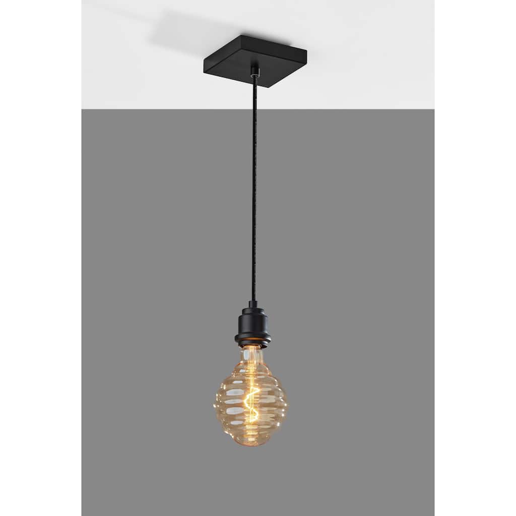 Wren Pendant