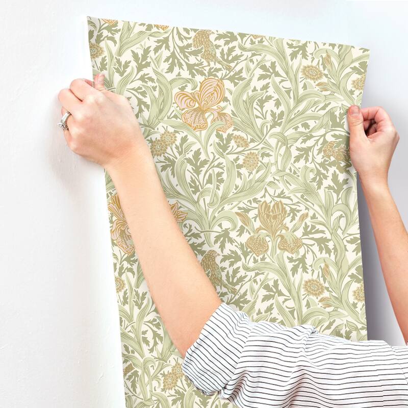 Iris Light Green Wild Gardens Wallpaper