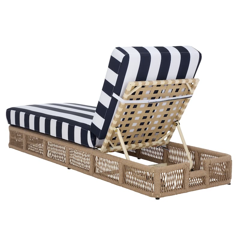 SAFAVIEH Outdoor Tinna Sun Lounger - 75"W x 25"D x 13"H