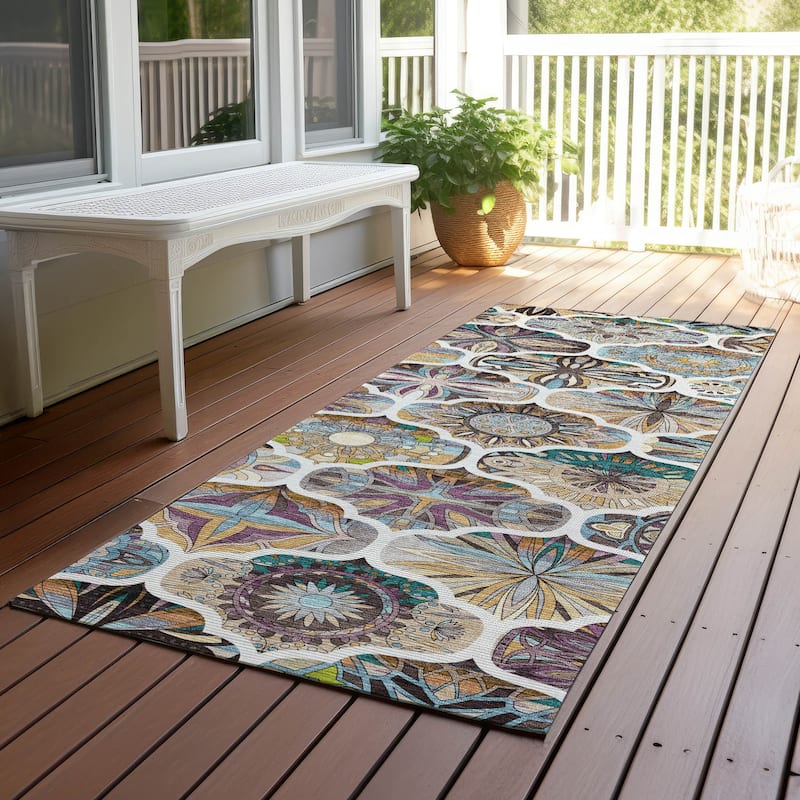 Machine Washable Indoor/ Outdoor Trellis Mosaic Chantille Rug - Beige - 2'3" x 7'6"