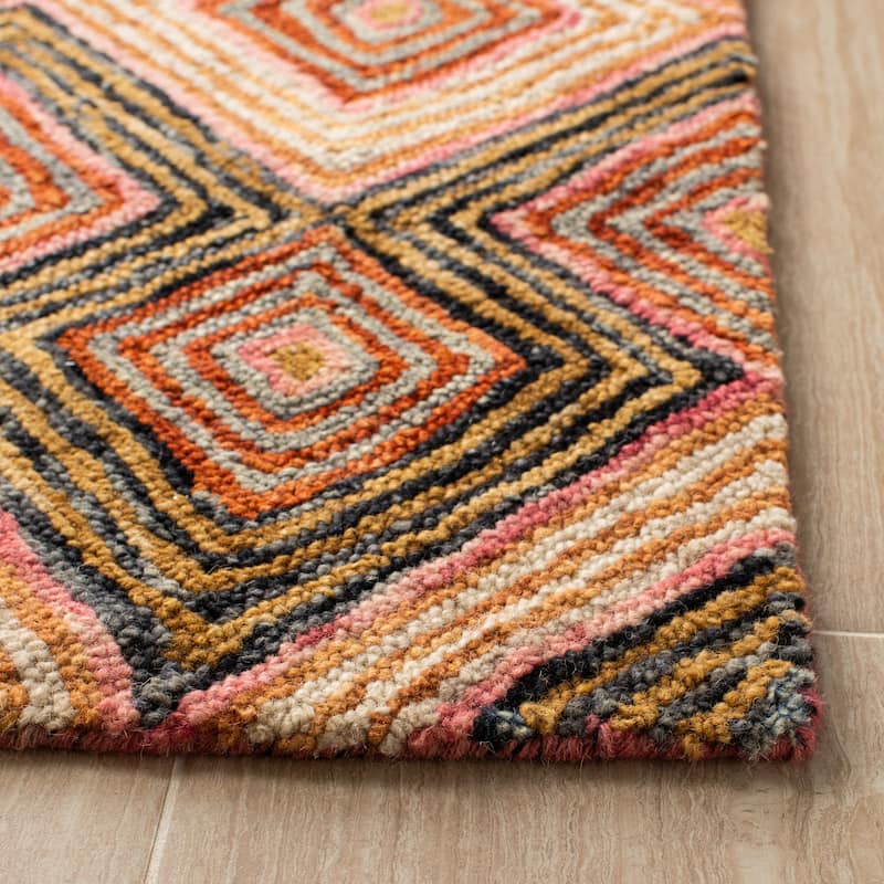 SAFAVIEH Handmade Aspen Zofija Bohemian & Eclectic Tribal Wool