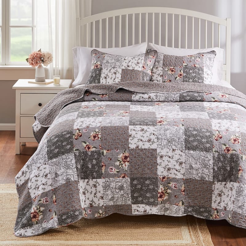 The Gray Barn Spring Arrow Reversible Floral Cotton Quilt Set