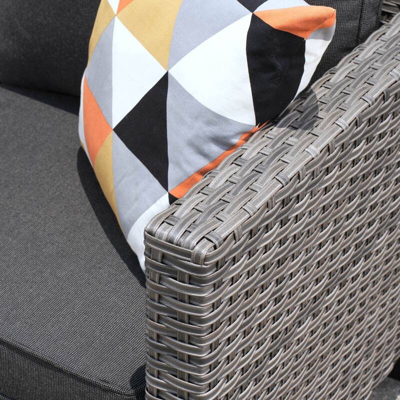 OVIOS 8-piece Patio Wicker Conversation Furniture Set with Swivel Chairs