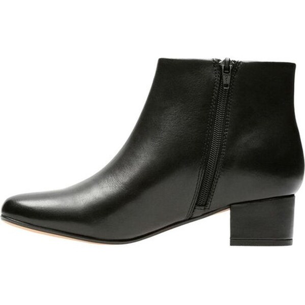 Chartli lilac leather booties hotsell