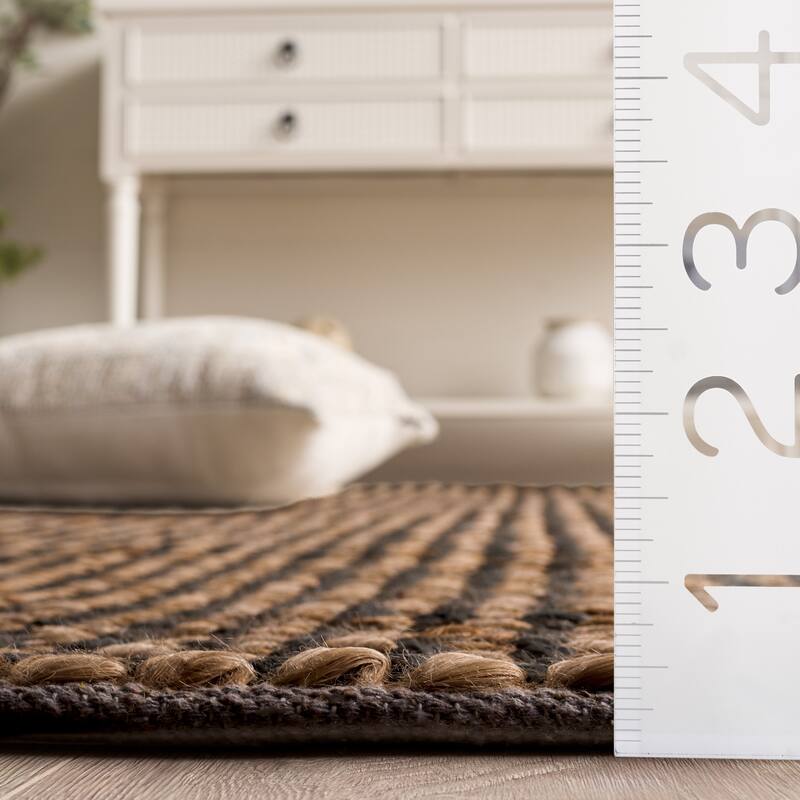 SAFAVIEH Handmade Natural Fiber Couture Seka Jute & Cotton Rug