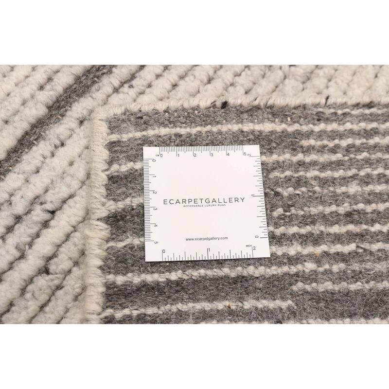 ECARPETGALLERY Hand-knotted Tangier Light Grey Wool Rug - 5'2 x 7'11