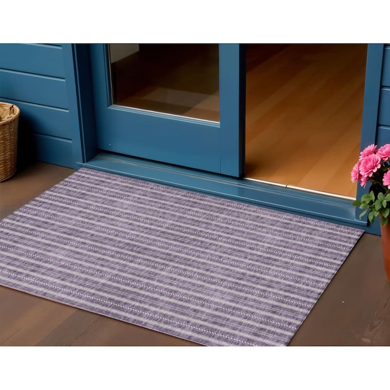 HomeRoots Striped Transitional Rectangle Outdoor Rug - 3' x 5'