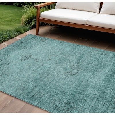 HomeRoots Oriental Traditional Rectangle Outdoor Rug