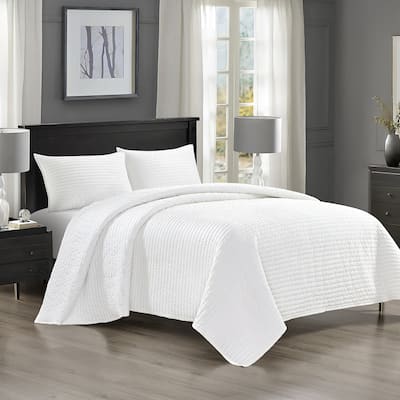 Pointehaven Heavy-Weight Oversized Diamond Design Velvet Quilt Sets