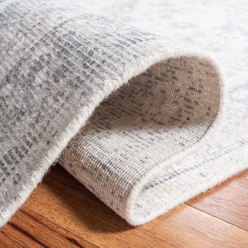SAFAVIEH Handmade Restoration Vintage Olina Wool & Viscose Rug