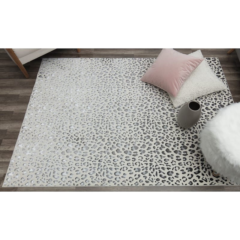 CosmoLiving Natura Collection Snow Leopard Area Rug