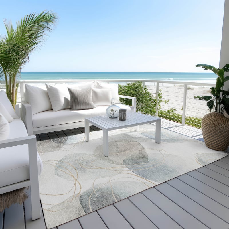 Machine Washable Indoor/ Outdoor Modern Circles Chantille Rug