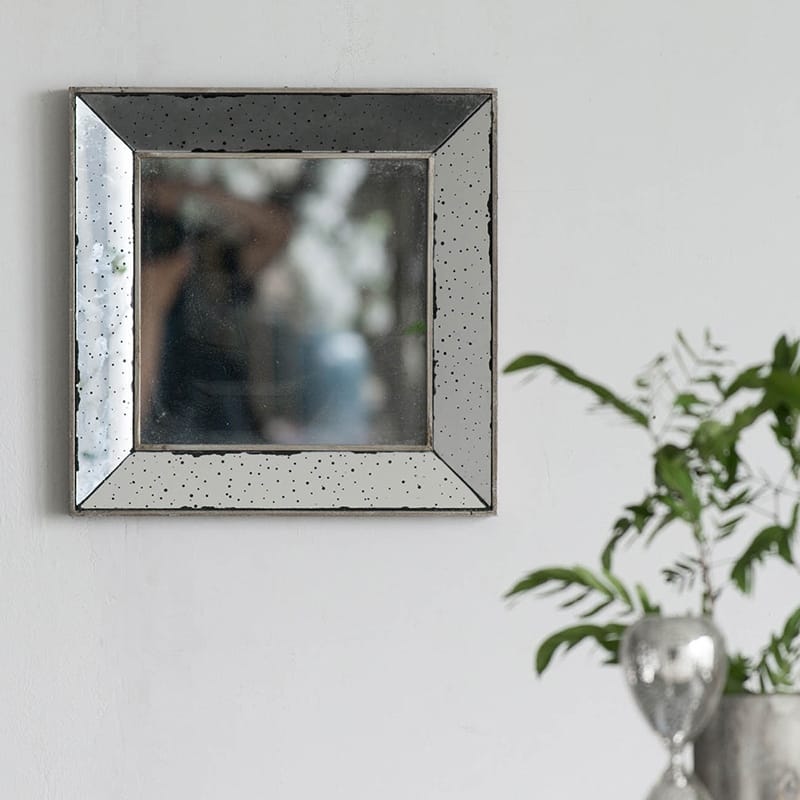 18" x 18" Distressed Silver Square Accent Mirror, Traditional Style Framed Wall Mirror for Living Room, Entryway, Office