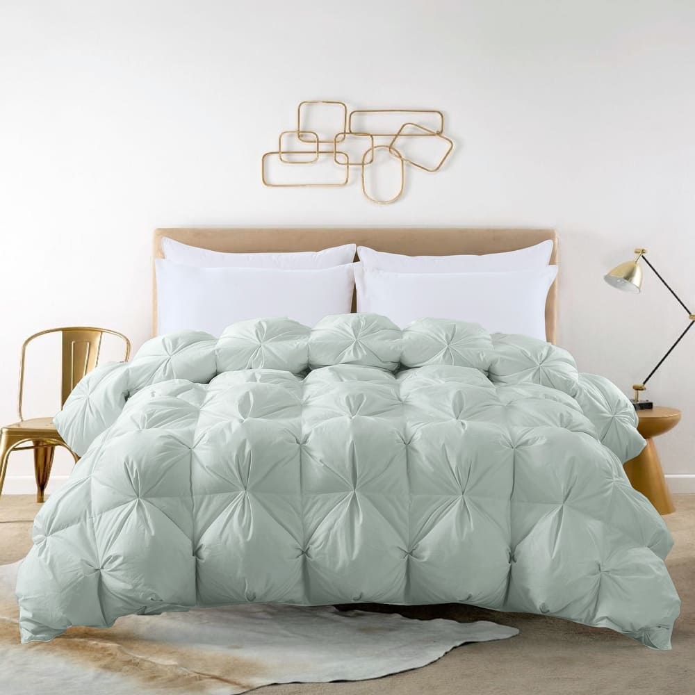 Luxury Pintuck Stitch White Duck Down Comforter