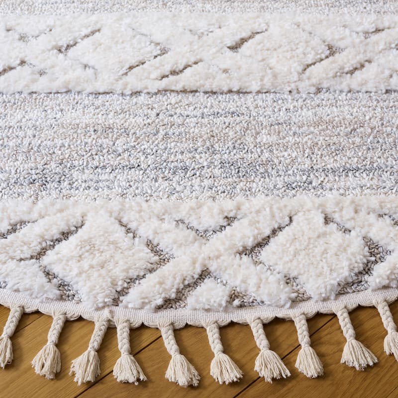SAFAVIEH Moroccan Tassel Shag Marybelle 2-inch Thick Rug