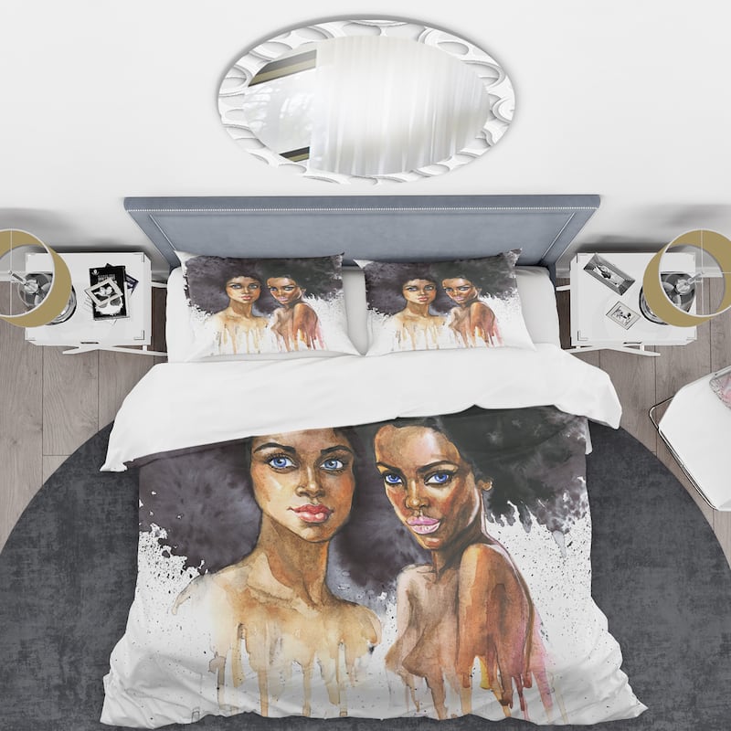 Designart 'Portrait of Two African American Women' Modern Duvet Cover Set
