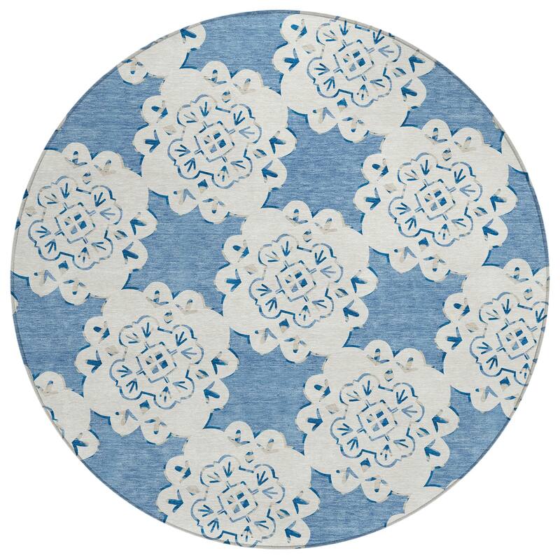Machine Washable Indoor/ Outdoor Global Motif Chantille Rug