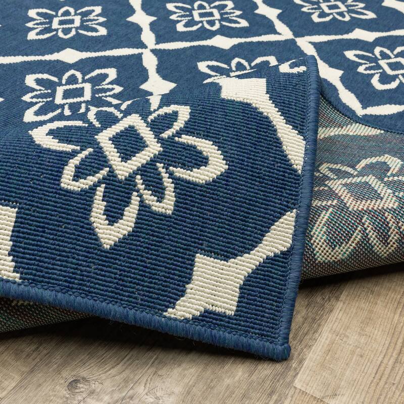 Style Haven Martinique Floral Lattice Indoor Outdoor Navy/Off-White Area Rug