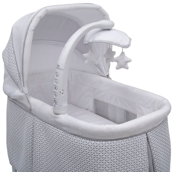 Auto discount gliding bassinet