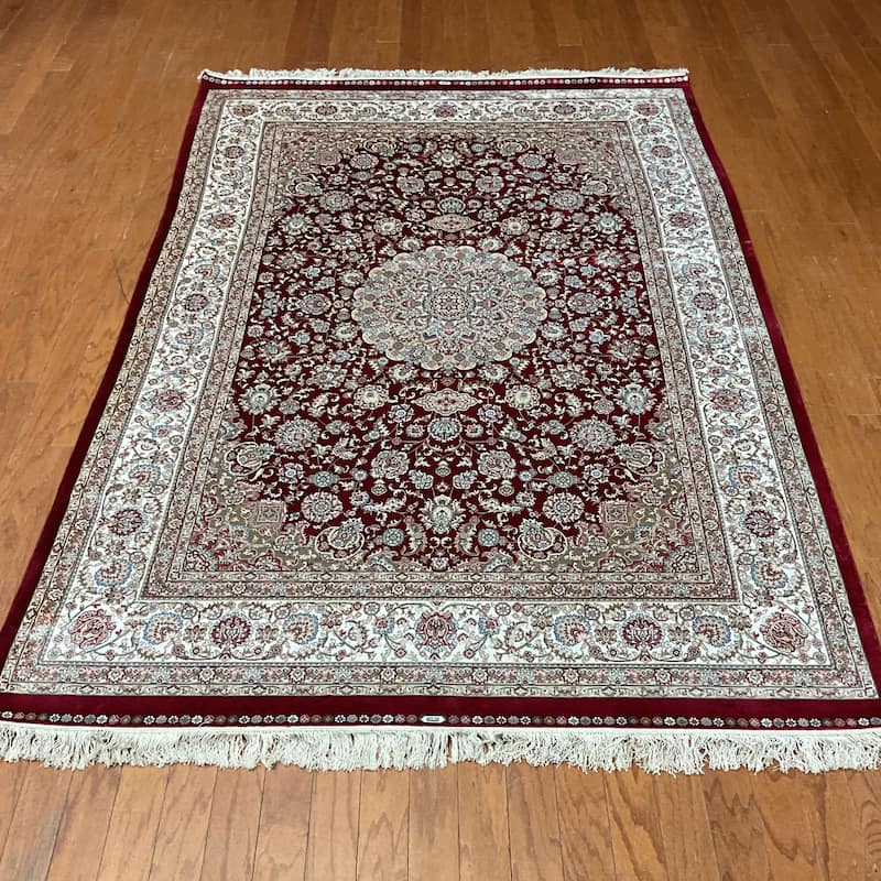 HERAT ORIENTAL Handmade 5'1 x 7'8 Kashmiri Silk Rug - 5'1" x 7'8"