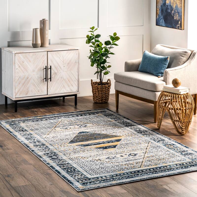 Nuloom Sarai SpinClean Machine Washable Distressed Diamond Area Rug - 4' x 6' - Light Grey - Rectangle