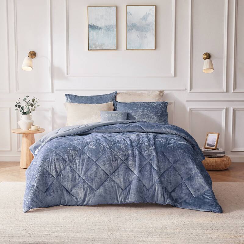Intelligent Design Isabel Velvet Comforter Set - Blue - King