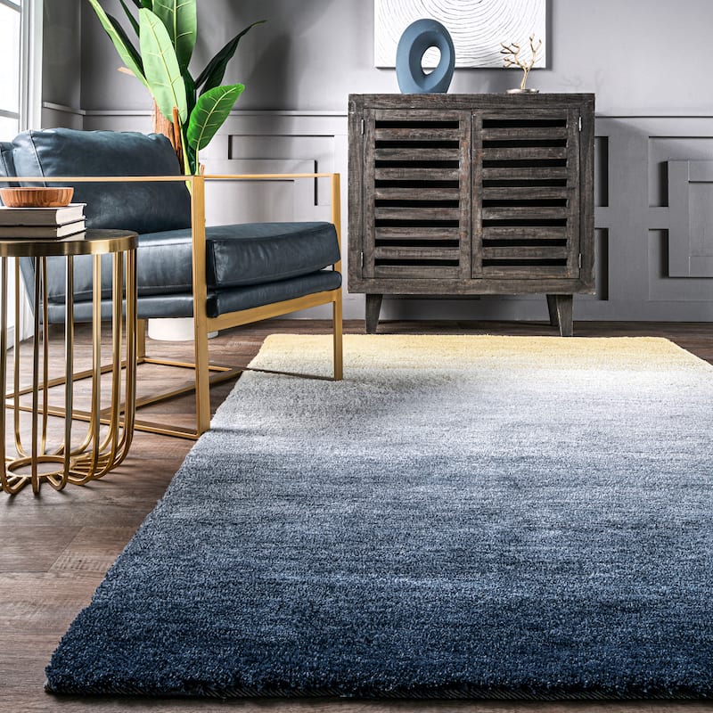 Nuloom Handmade Soft and Plush Ombre Shag Rug