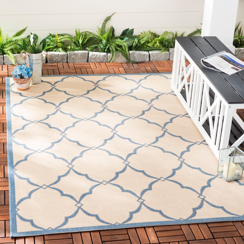 SAFAVIEH Beach House Caetana Indoor /Outdoor Waterproof Patio Backyard Rug - 4' x 6' - Cream/Blue