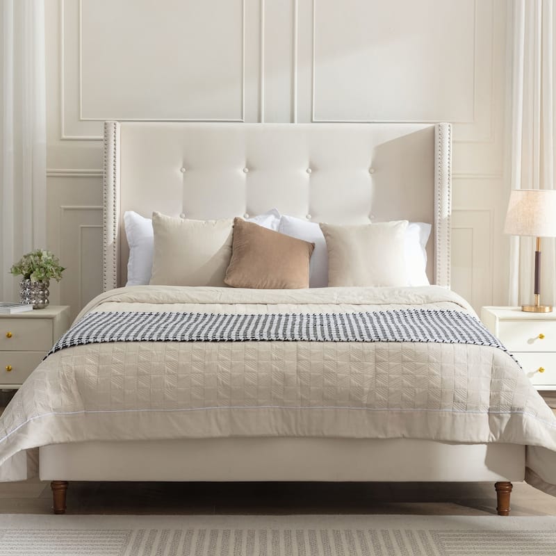 Luxurious Traditional Upholstered King Bed for Dreamy Nights