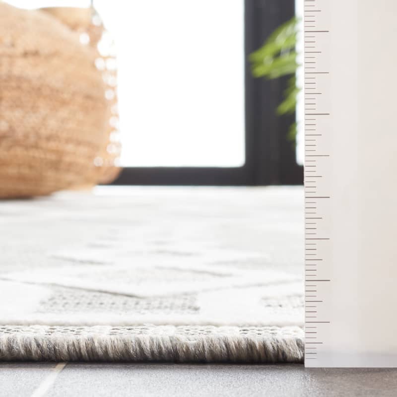 SAFAVIEH Cabana Marzhan Boho Waterproof Patio Backyard Rug