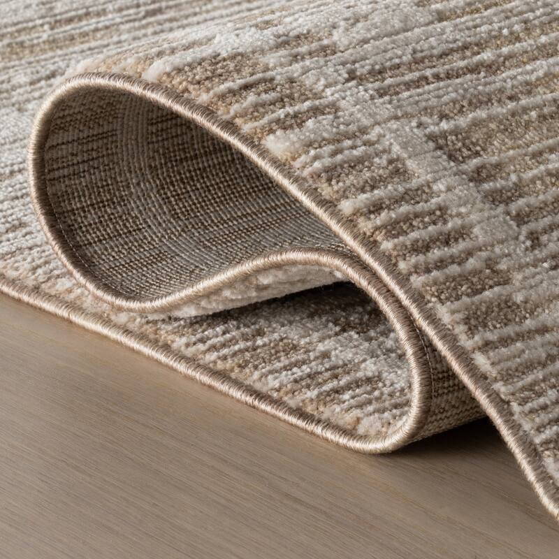 Nuloom Thalena Transitional Floral and Paisley Rug