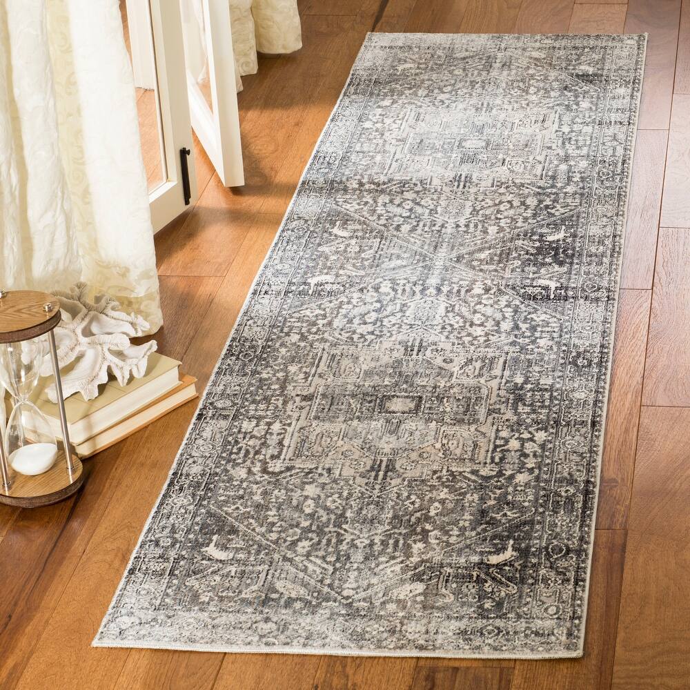 SAFAVIEH Vintage Persian Ariete Oriental Distressed Rug