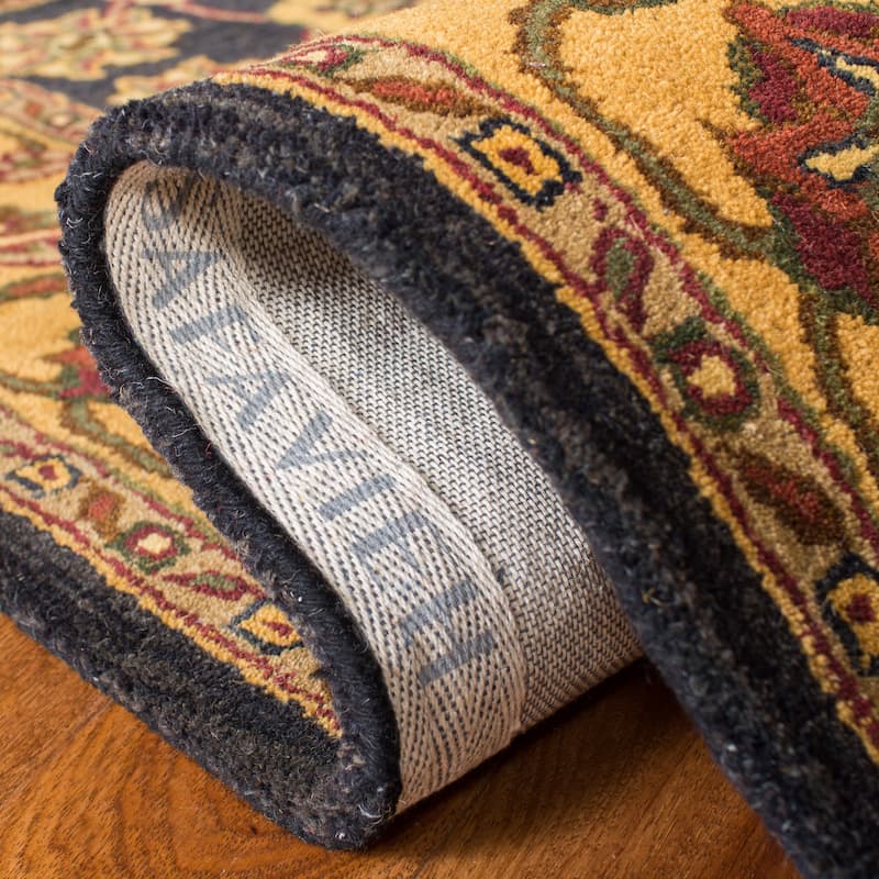 SAFAVIEH Handmade Golden Effie Tomika Traditional Oriental Wool Rug